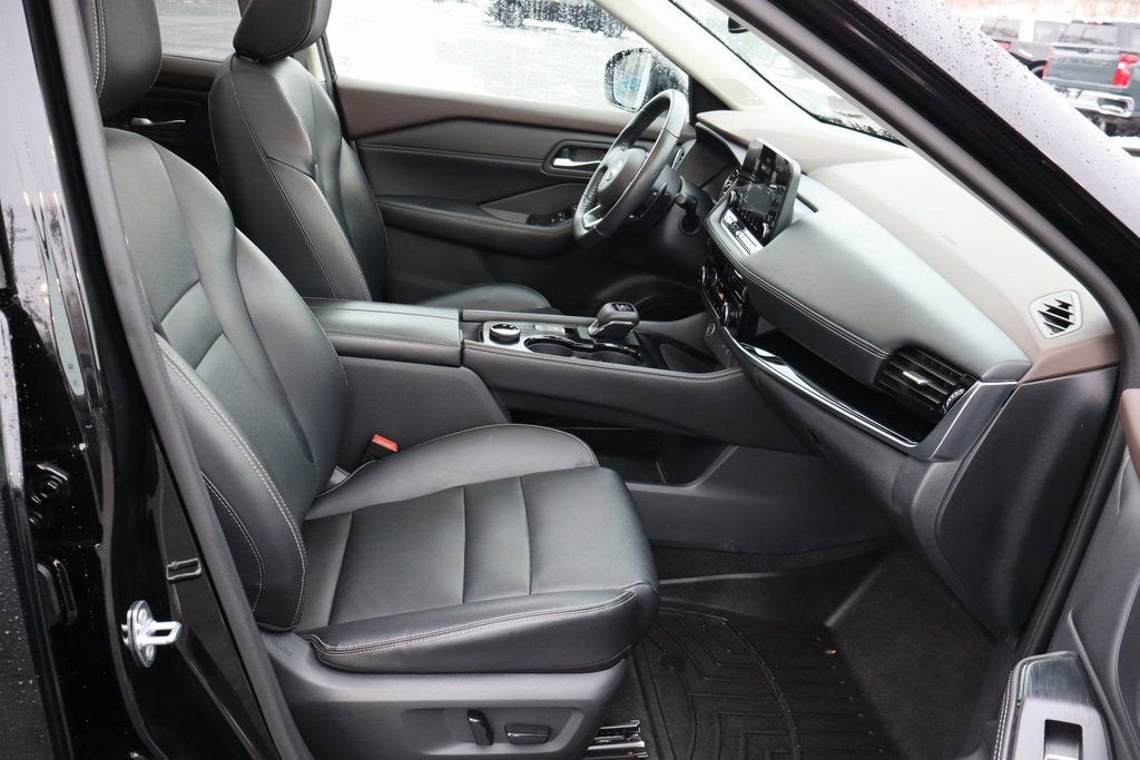 2022 Nissan Rogue SL