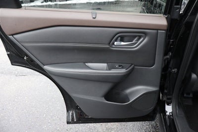 2022 Nissan Rogue SL