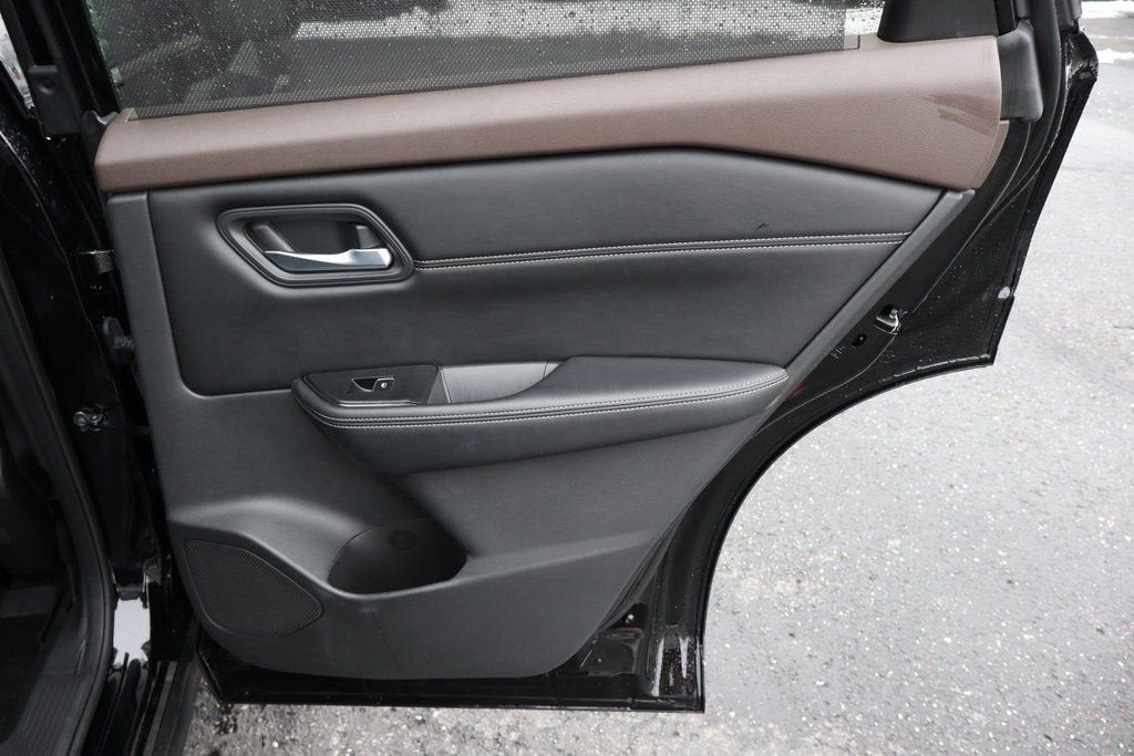 2022 Nissan Rogue SL