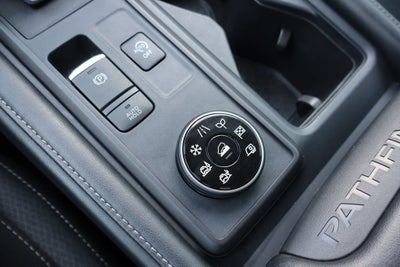 2023 Nissan Pathfinder S