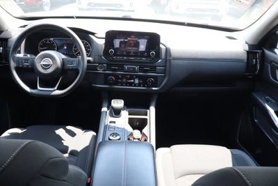 2023 Nissan Pathfinder S