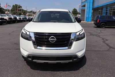 2023 Nissan Pathfinder S