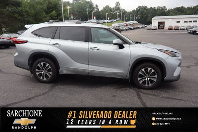 2022 Toyota Highlander XLE