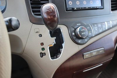 2012 Toyota Sienna XLE AAS