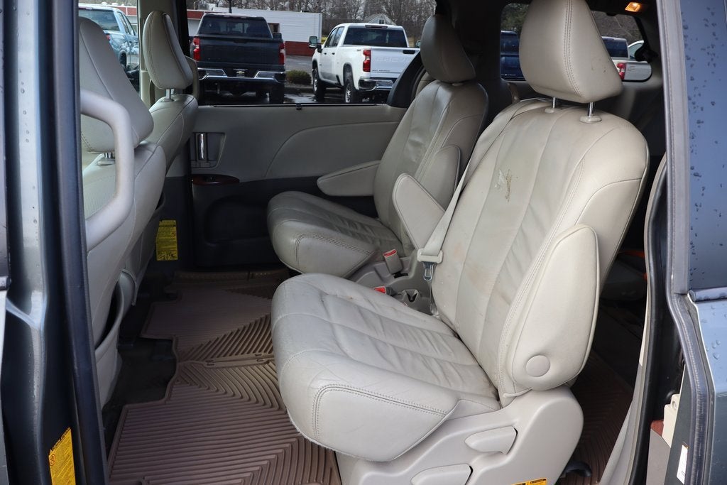 2012 Toyota Sienna XLE AAS