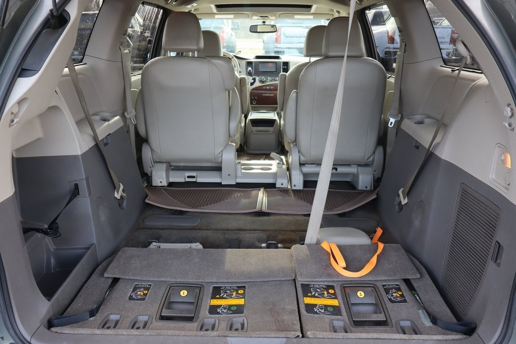2012 Toyota Sienna XLE AAS