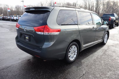 2012 Toyota Sienna XLE AAS