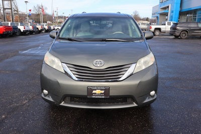 2012 Toyota Sienna XLE AAS