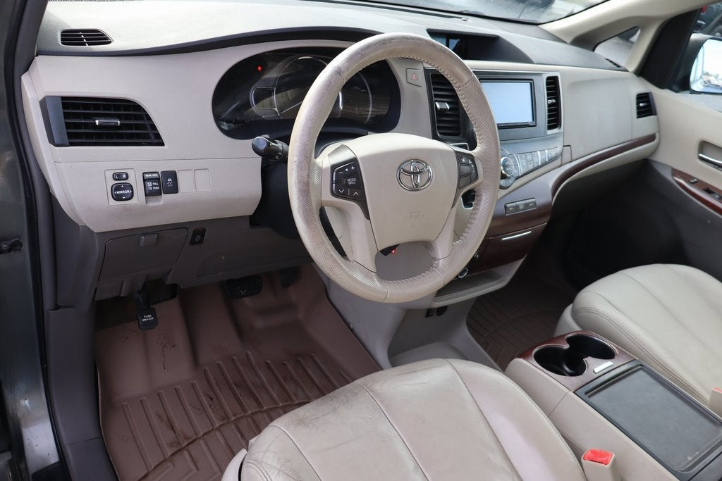 2012 Toyota Sienna XLE AAS