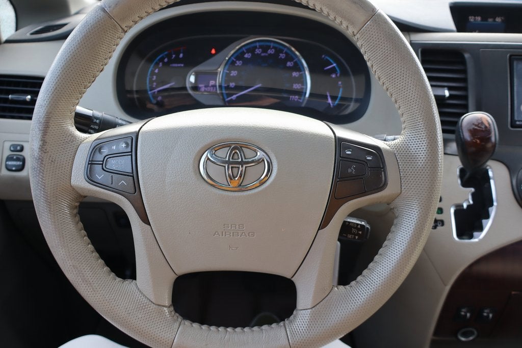 2012 Toyota Sienna XLE AAS