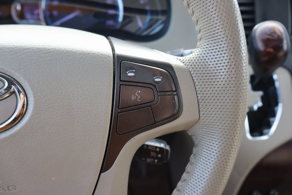 2012 Toyota Sienna XLE AAS