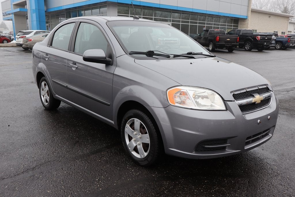 2011 Chevrolet Aveo LT w/1LT