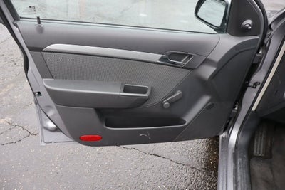 2011 Chevrolet Aveo LT w/1LT