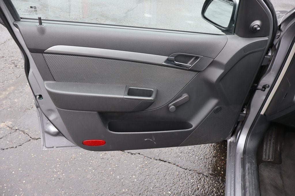 2011 Chevrolet Aveo LT w/1LT