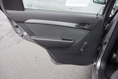 2011 Chevrolet Aveo LT w/1LT