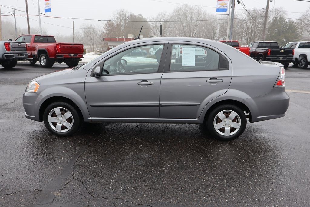 2011 Chevrolet Aveo LT w/1LT