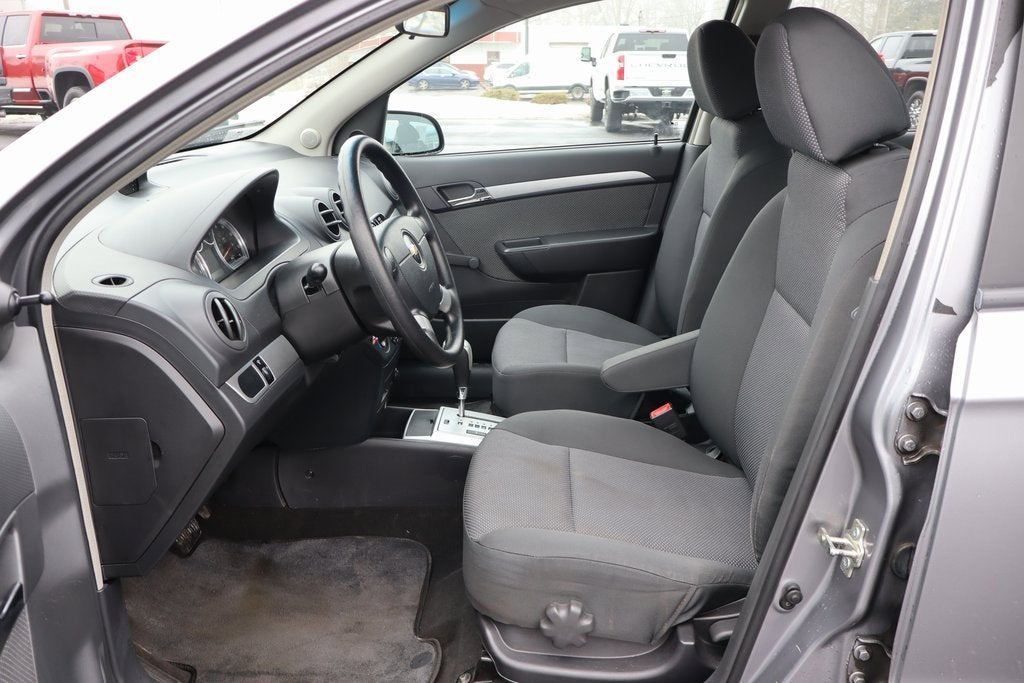 2011 Chevrolet Aveo LT w/1LT