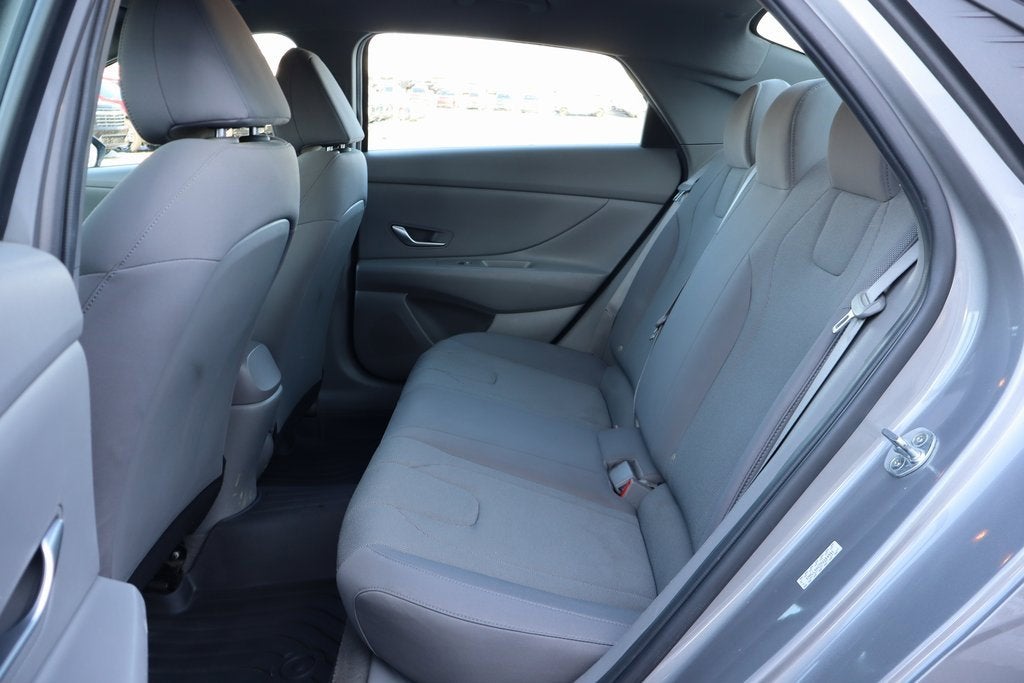 2021 Hyundai Elantra SE