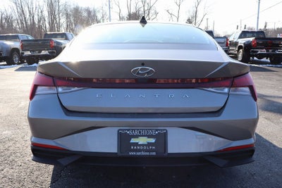 2021 Hyundai Elantra SE