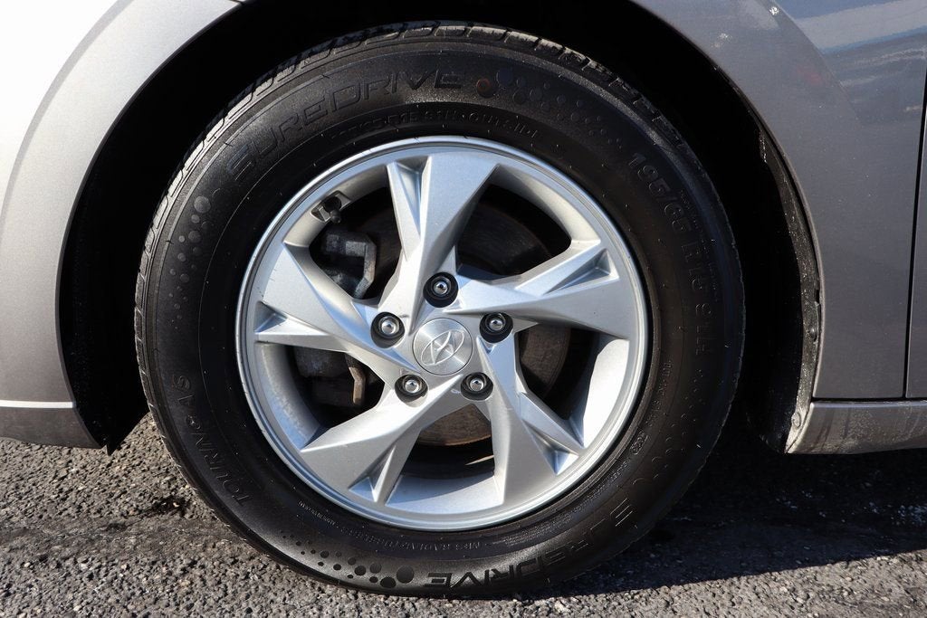 2021 Hyundai Elantra SE