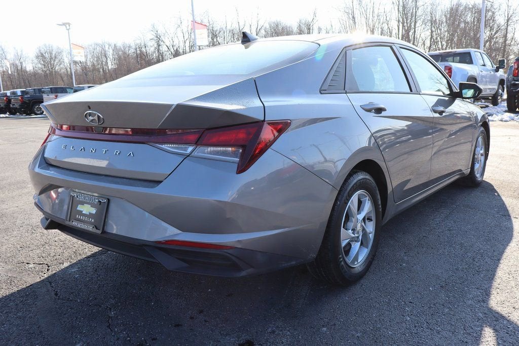 2021 Hyundai Elantra SE