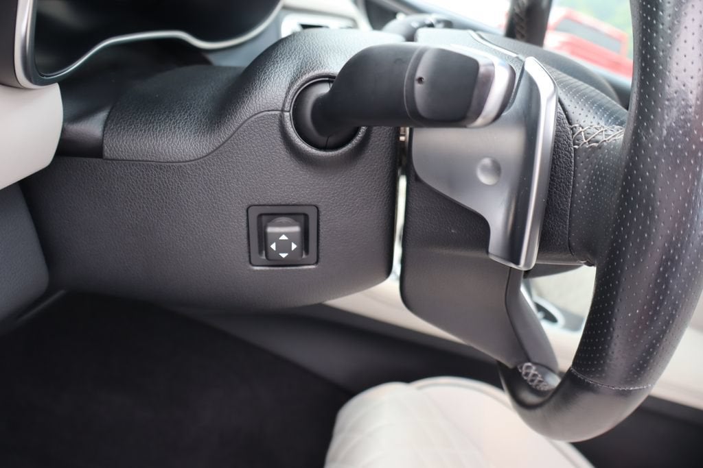 2023 Genesis G70 Base
