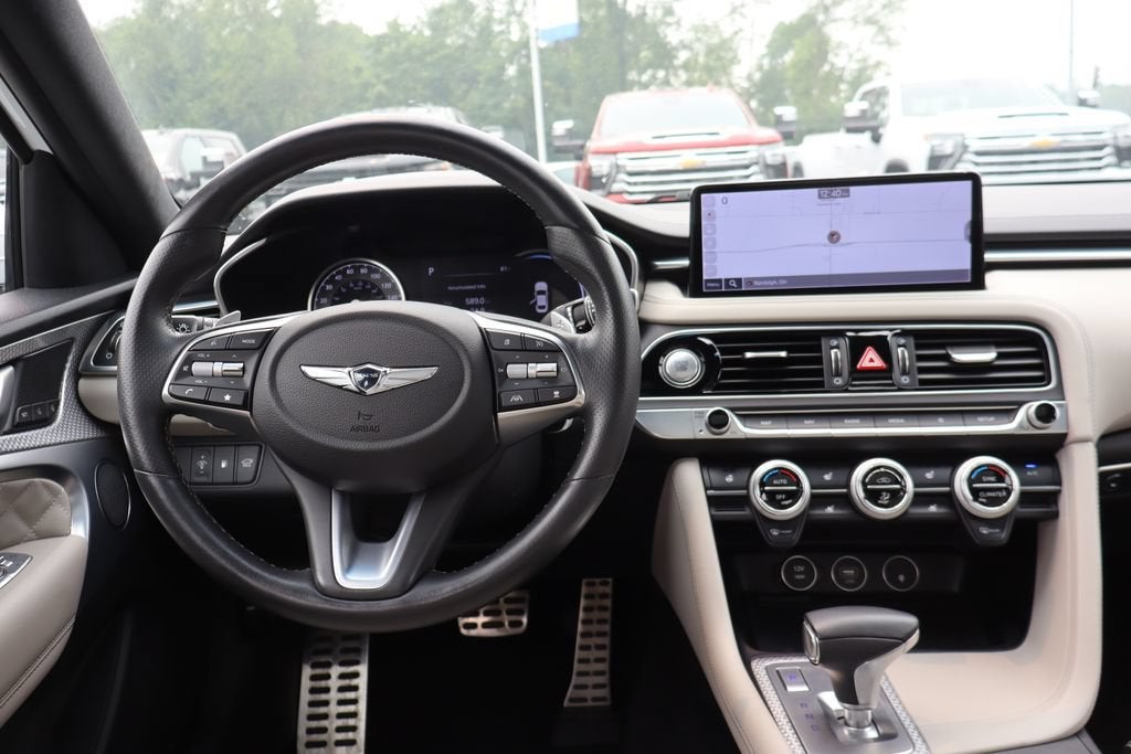 2023 Genesis G70 Base
