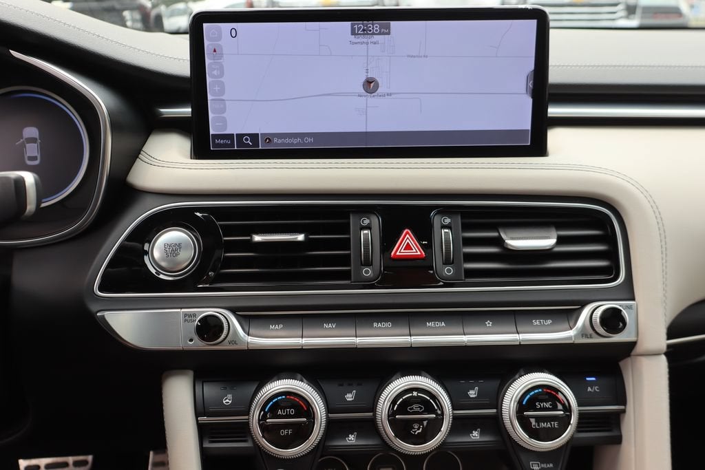 2023 Genesis G70 Base