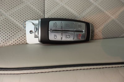 2023 Genesis G70 Base
