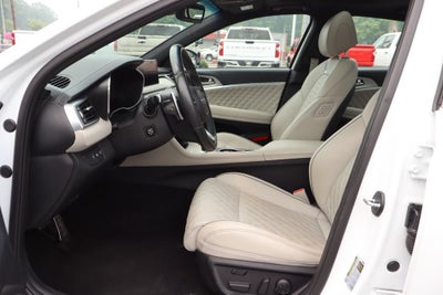 2023 Genesis G70 Base