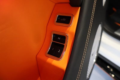 2025 Bentley Bentayga V8