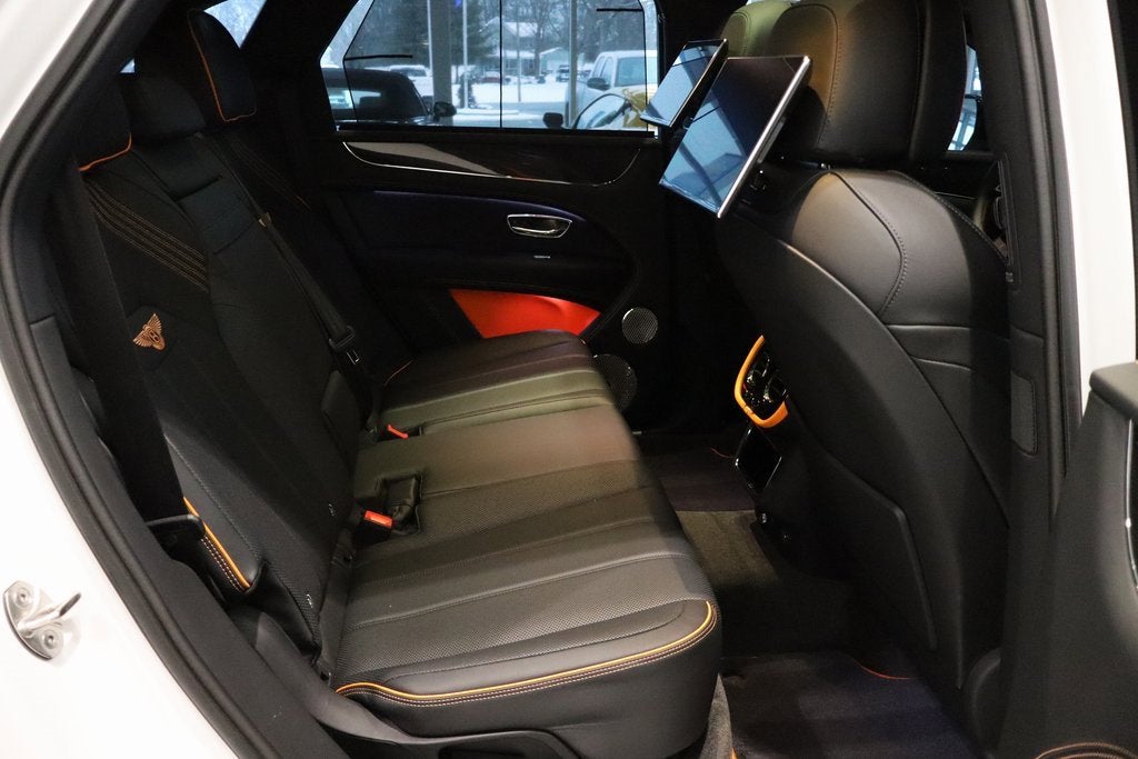 2025 Bentley Bentayga V8