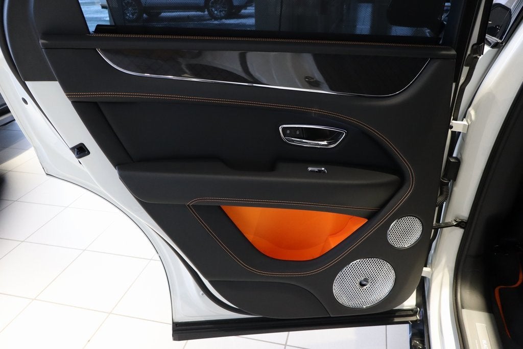 2025 Bentley Bentayga V8