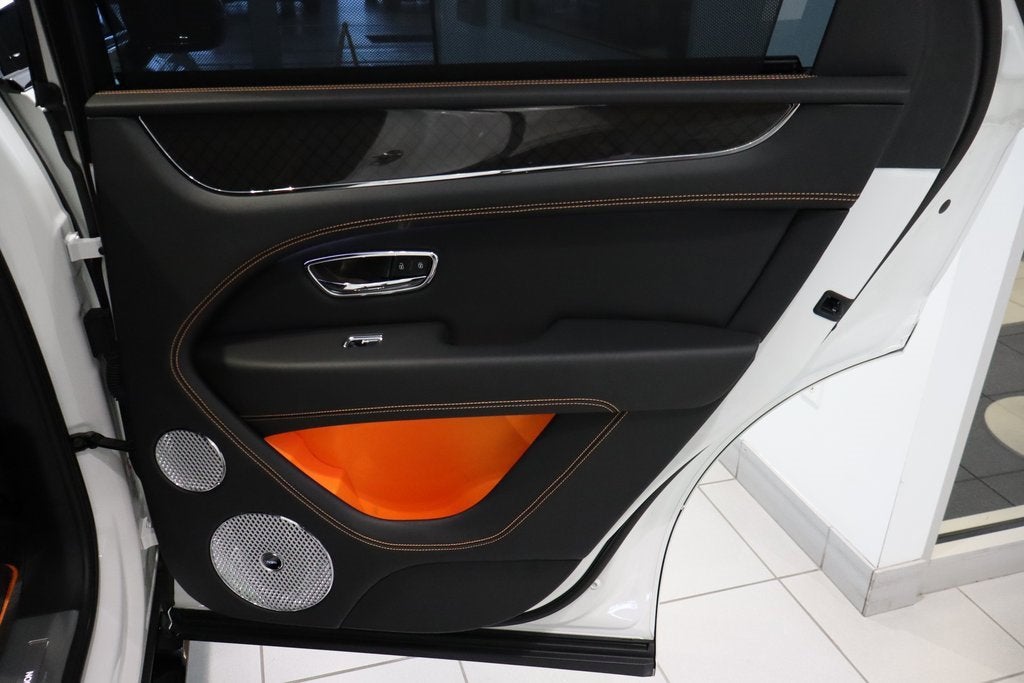 2025 Bentley Bentayga V8