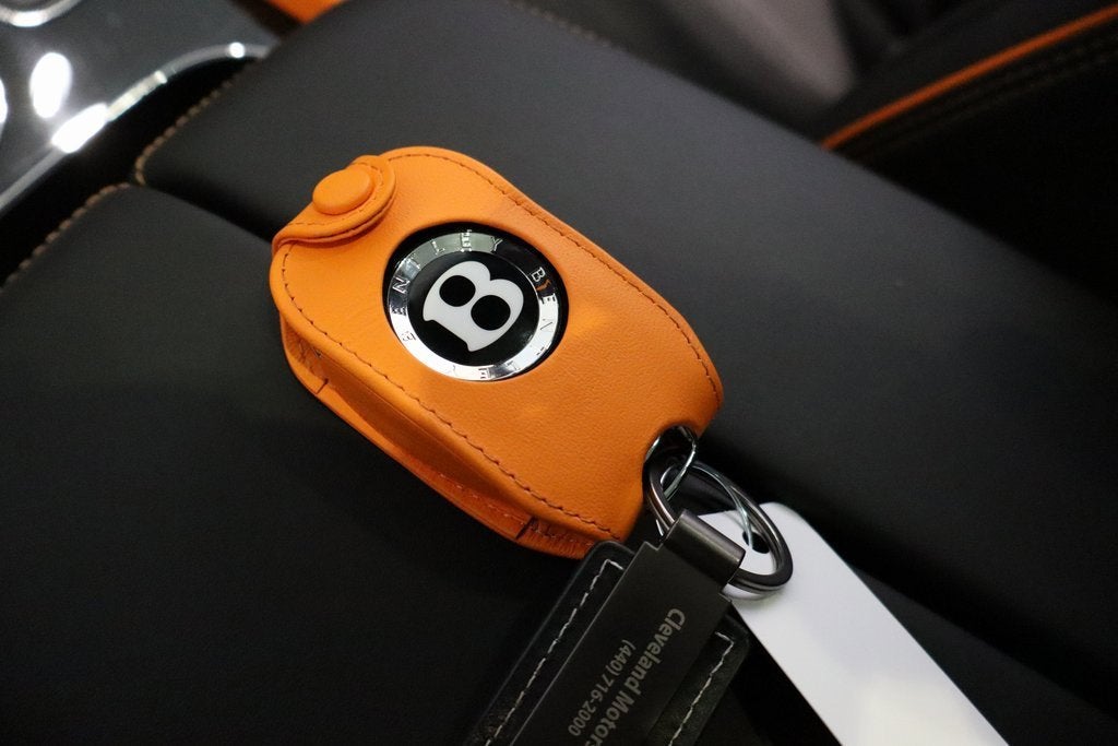 2025 Bentley Bentayga V8