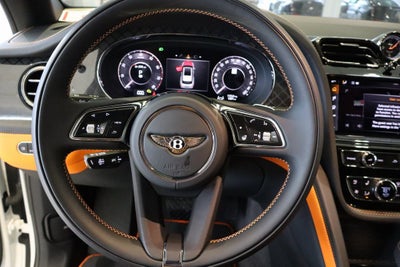 2025 Bentley Bentayga V8