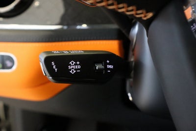 2025 Bentley Bentayga V8