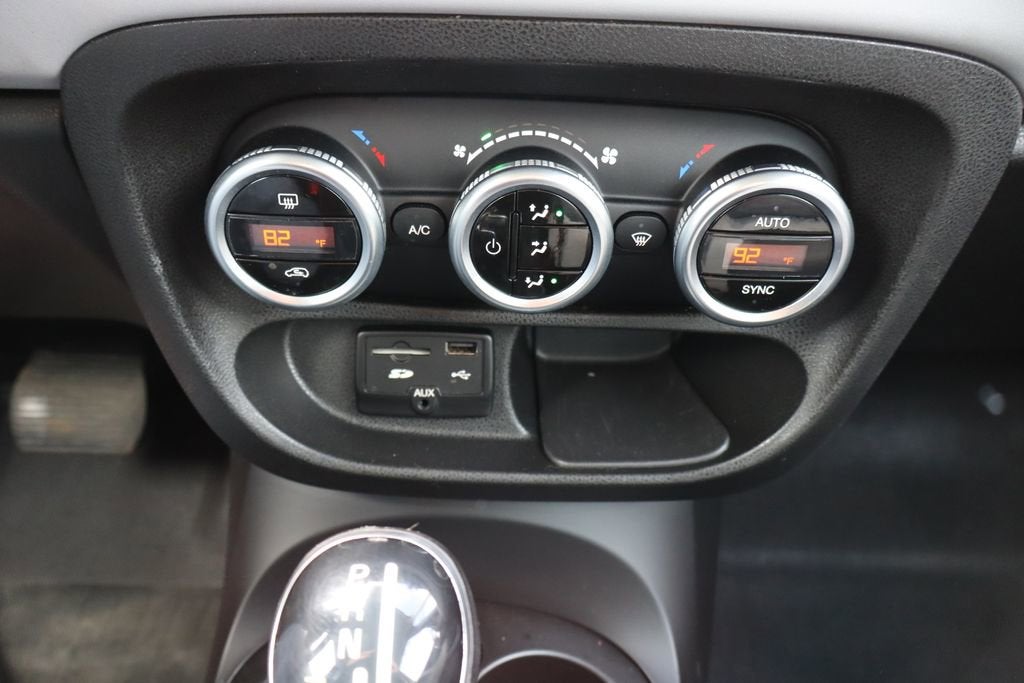 2014 FIAT 500L Easy