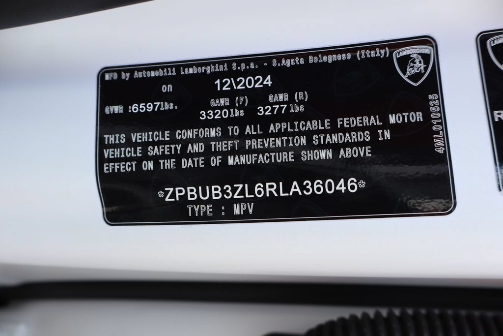 2024 Lamborghini Urus S